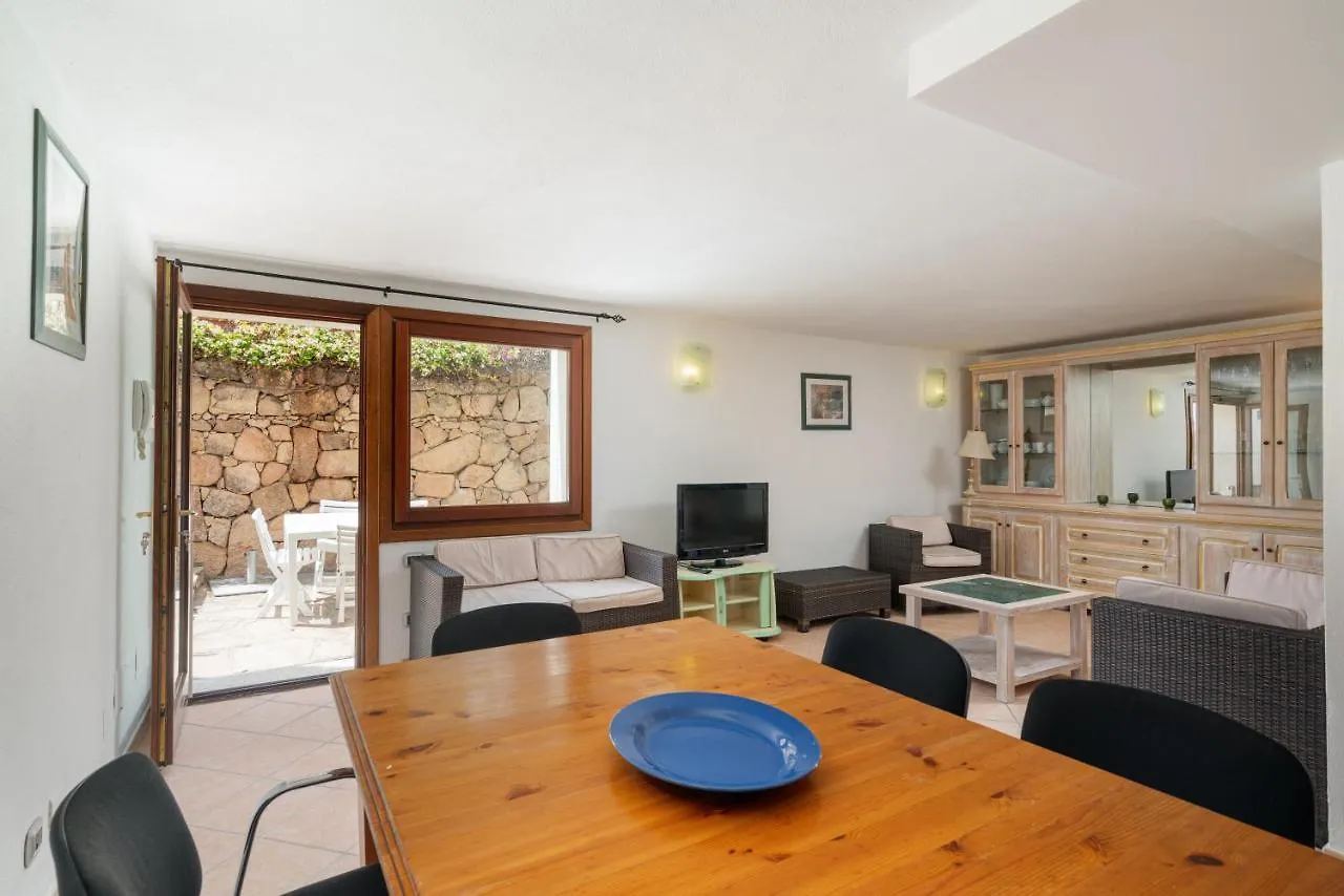 Apartment Appartamento Via Sardegna San Teodoro  Italy